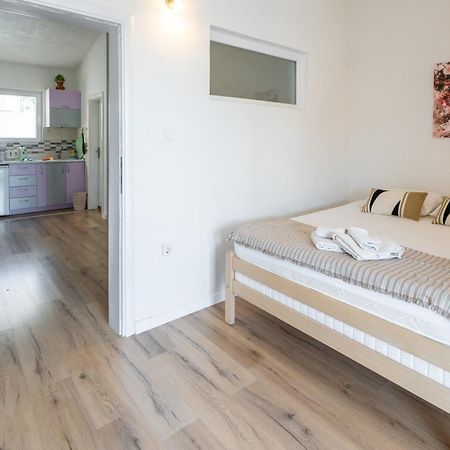 באר Apartments Miki מראה חיצוני תמונה