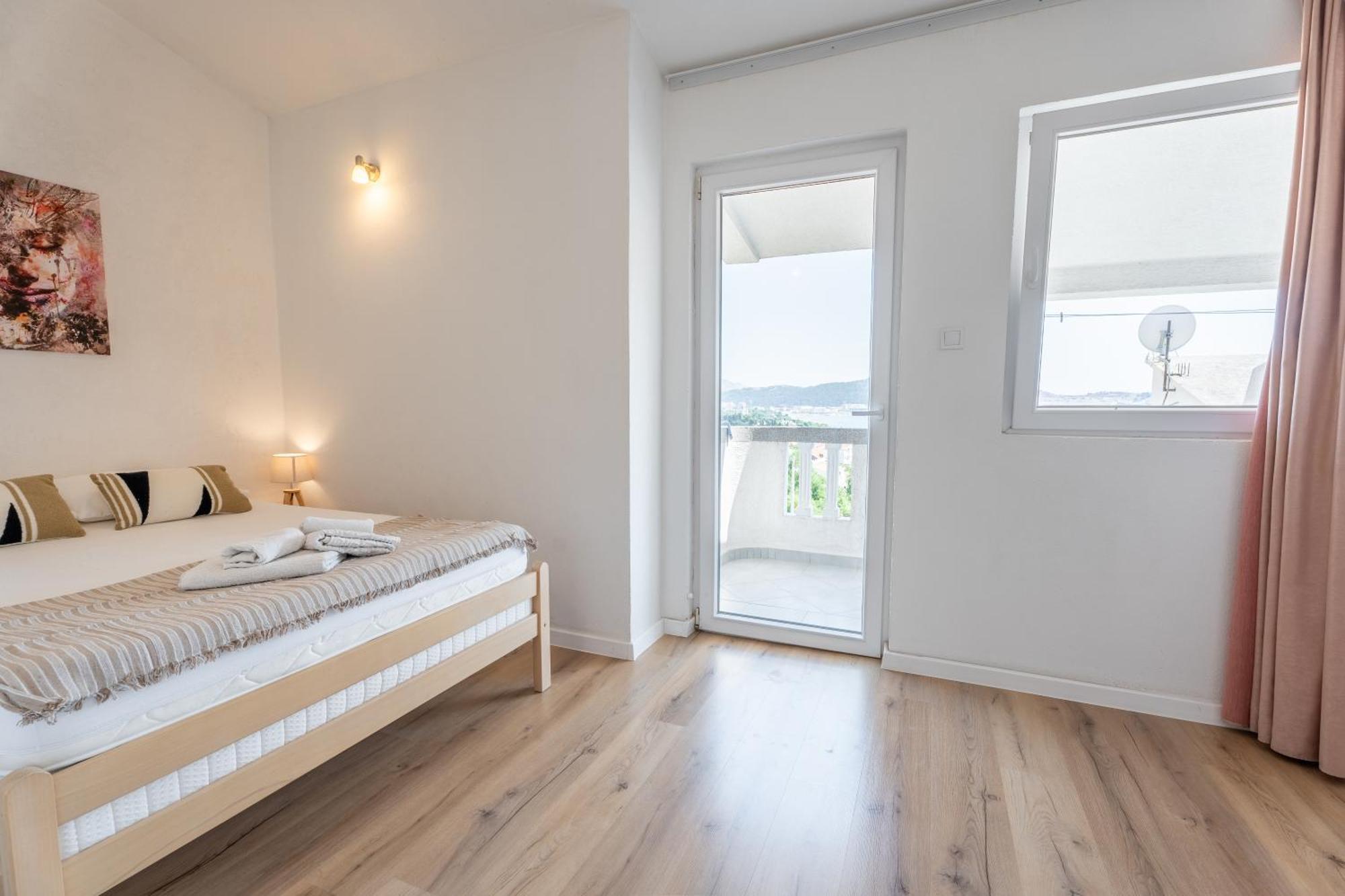 באר Apartments Miki מראה חיצוני תמונה