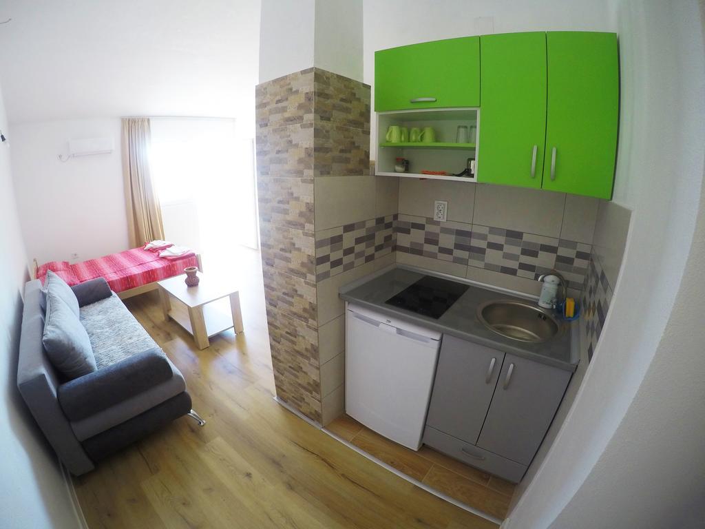 באר Apartments Miki מראה חיצוני תמונה