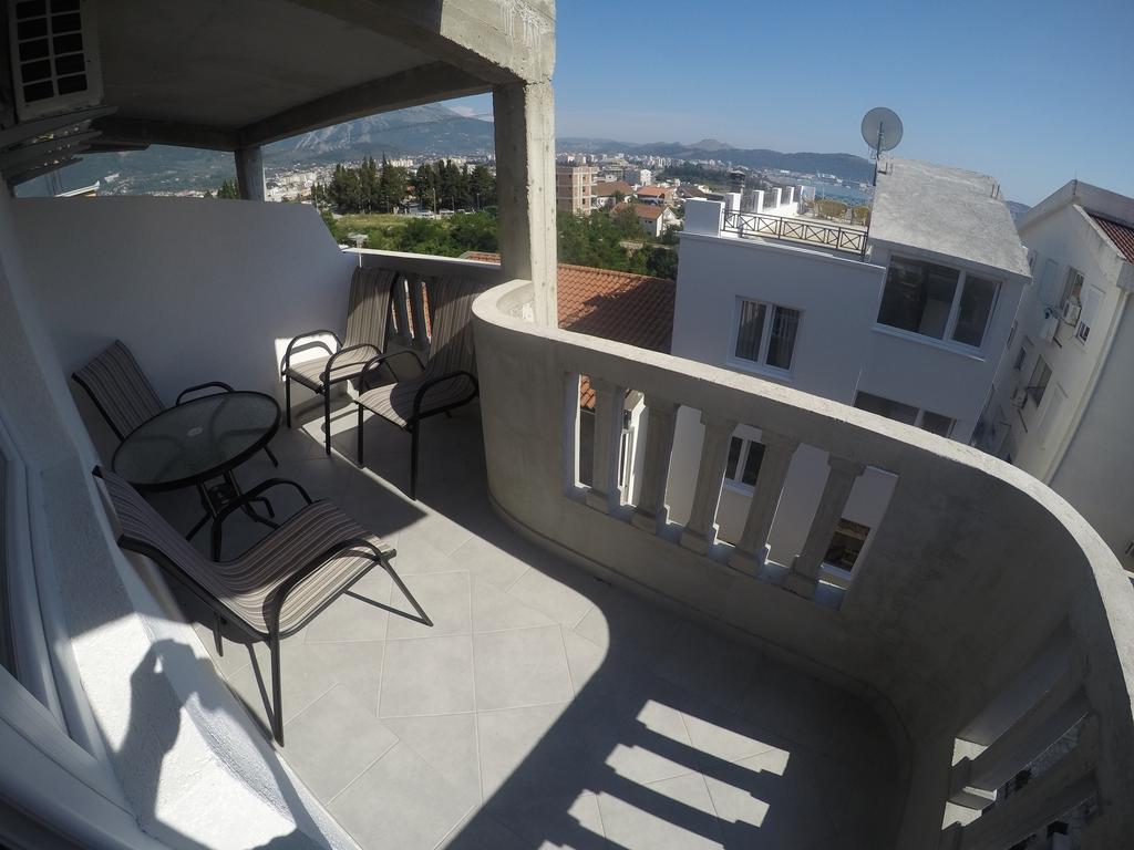 באר Apartments Miki מראה חיצוני תמונה