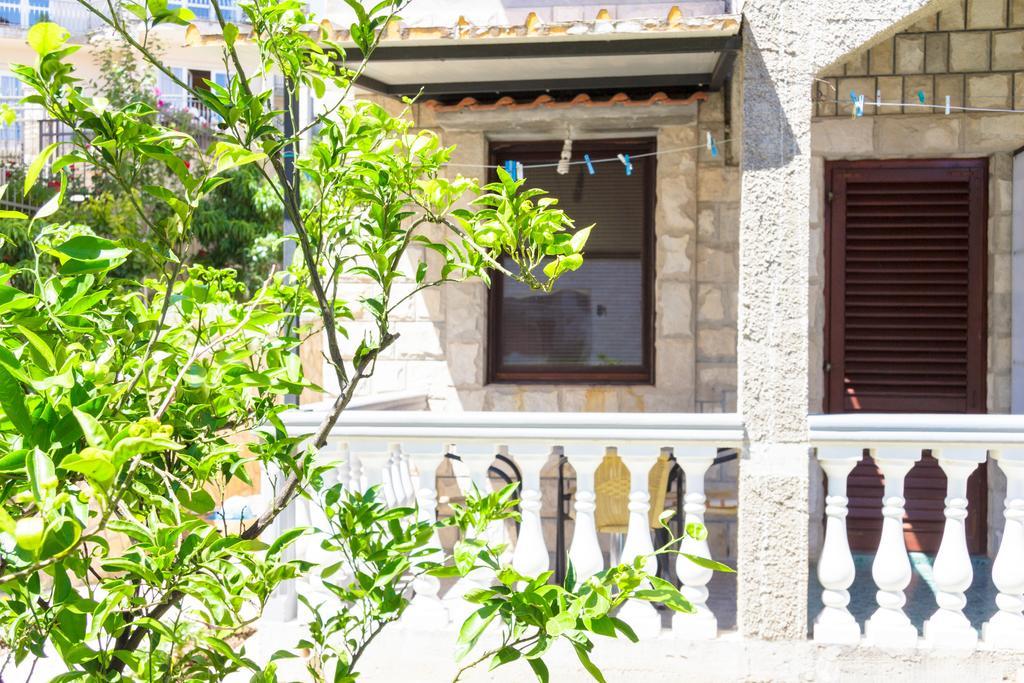 באר Apartments Miki מראה חיצוני תמונה